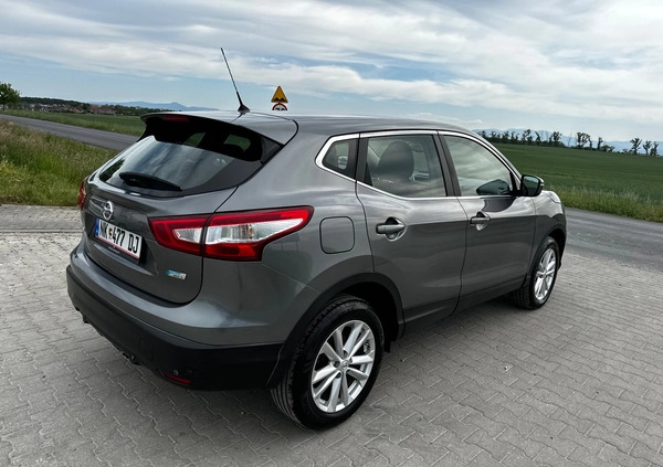 Nissan Qashqai cena 39999 przebieg: 152000, rok produkcji 2014 z Gryfice małe 436